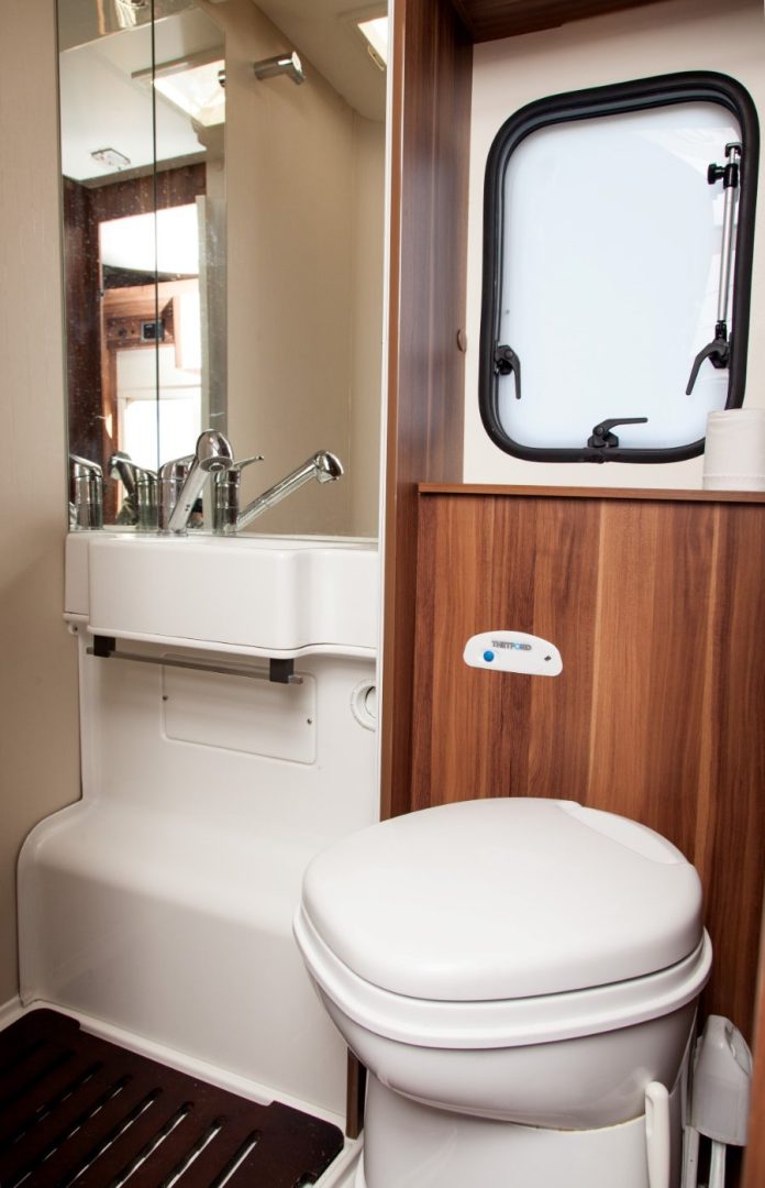 T-Line 746 – 6 Berth Motorhome Hire Brighton